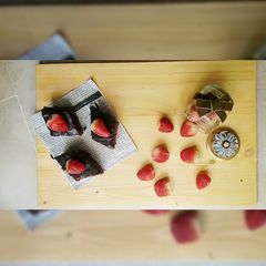 A picture of Strawberry Cake.