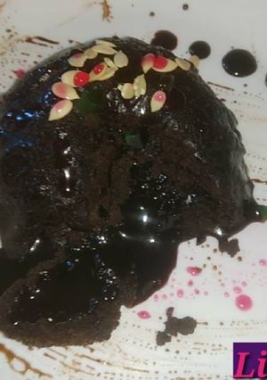 A picture of Eggless Molten choco lava cake.