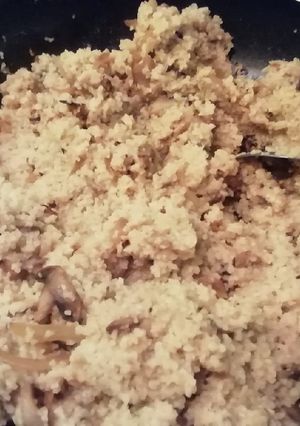 Une photo de Boulgour oignon champignons