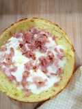 Torta al forno di patate, prosciutto cotto e mozzarella