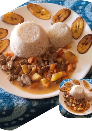 Una foto de OSOBUCO EN SALSA SEMI DEMIGLAS, CON ZANAHORIA 🥕 PAPA, y CEBOLLA