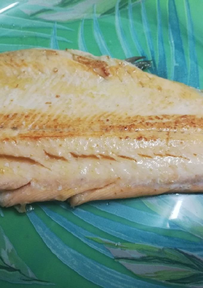 Una foto de Trucha asalmonada a la plancha