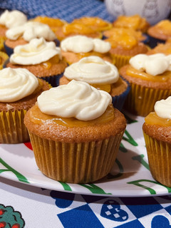 Una foto de Cupcakes de maracuyá