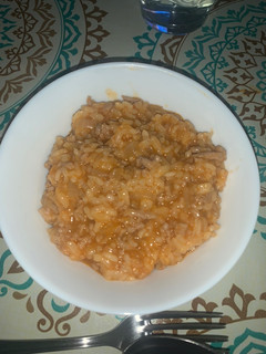 Una foto de Arroz con carne picada y cebolla 👌🤤