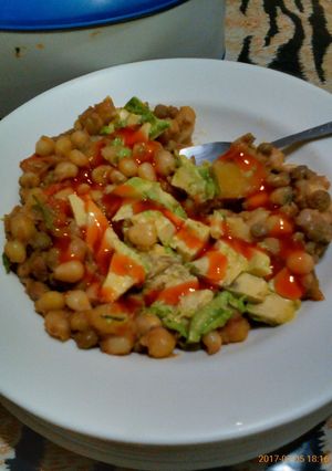 A picture of Githeri ya Nzuu(pigeon peas).