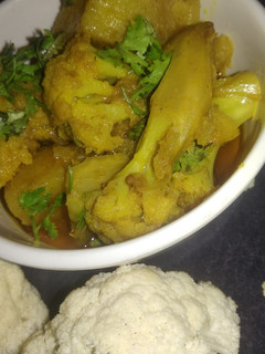 गोभी आलू की सब्जी (gobi aloo ki sabzi recipe in Hindi) रेसिपी मुख्य फोटो