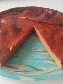 Una foto de Tarta de queso con turrón de Jijona