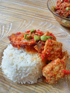 Foto resep Sambel Goreng Petai Terasi Isi Tempe dan Telur