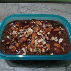 A picture of Puding coklat almond.