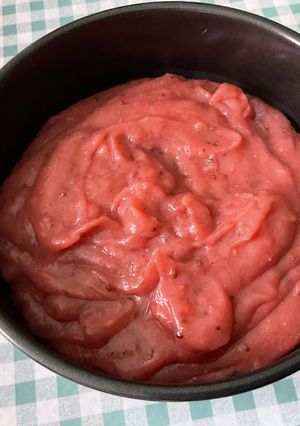 Une photo de Compote de coings et groseilles à la vanille