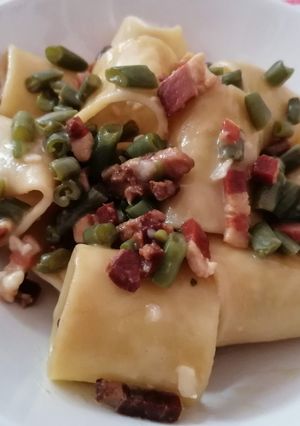 Foto di Paccheri pancetta affumicata e fagiolini