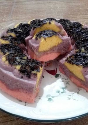 Foto resep Bolu warna warni keju coklat 😊