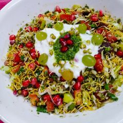 A picture of Veggie sprouts chaat.