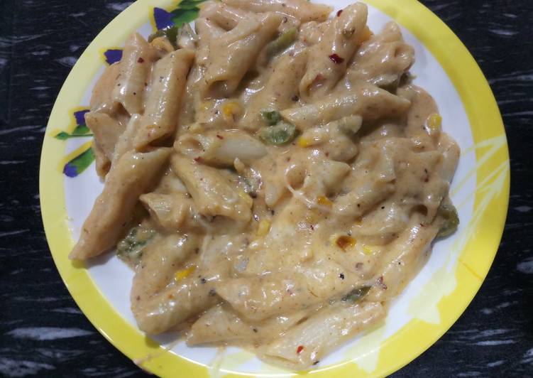 Creamy pasta in periperi sauce