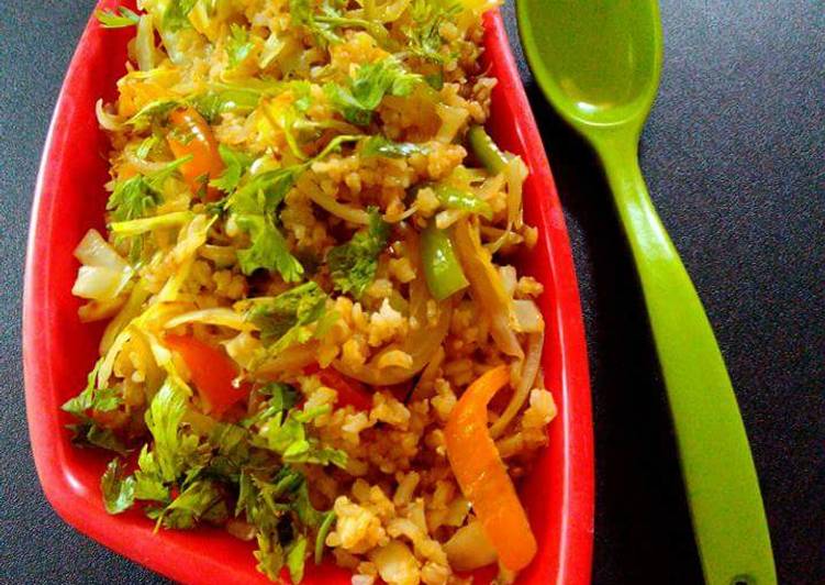 How to Make Speedy Vegetable daliya