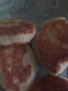 Una foto de Pan de yogurt en sartén