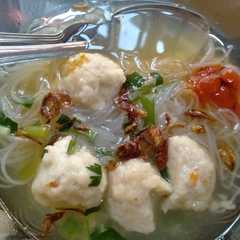 A picture of Bakso ayam home made.