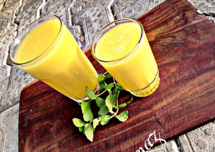 Simple Way to Make Homemade Minty mango juice