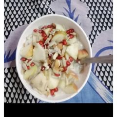 A picture of Oats pudding without sugar for weight loss.