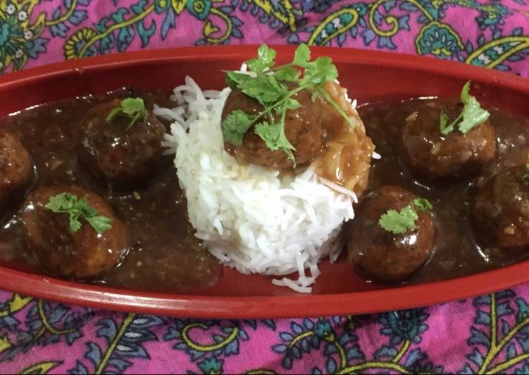 Baked manchurian bolls with curry