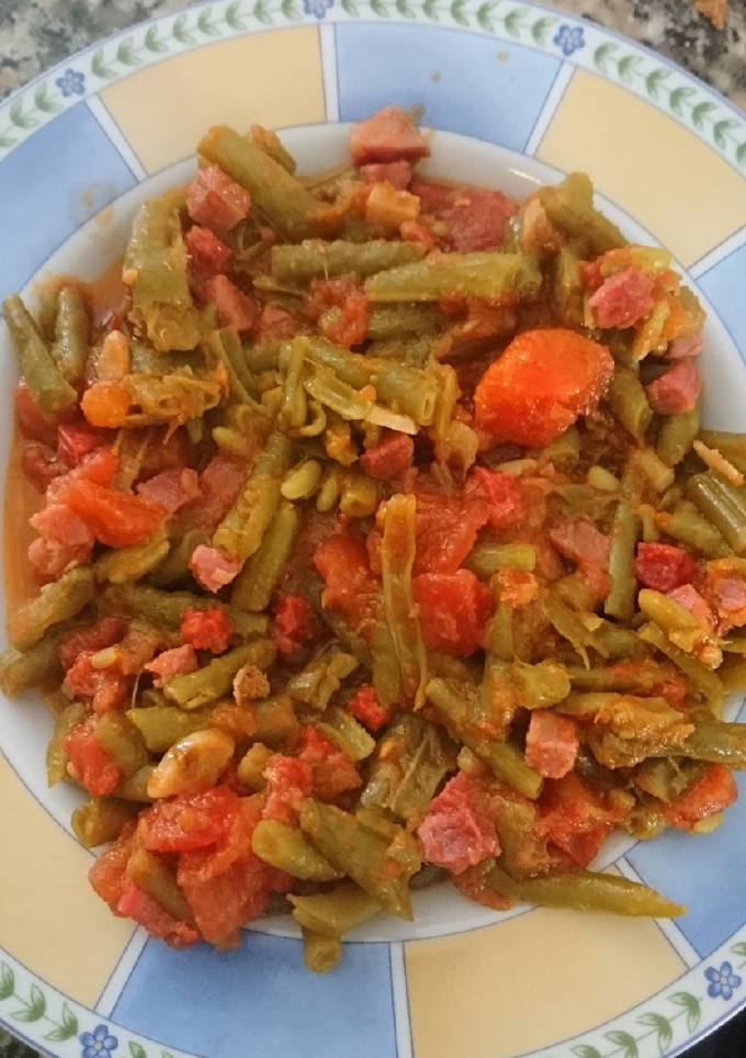 Una foto de Salteado verde y rojo