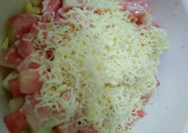 Bagaimana Membuat Salad buah (no mayonaise no yogurt) Enak Banget