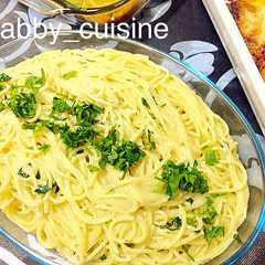 باستا بصوص التوم الكريمي-レシピのメイン写真
