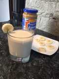 Smoothie proteic cu banane