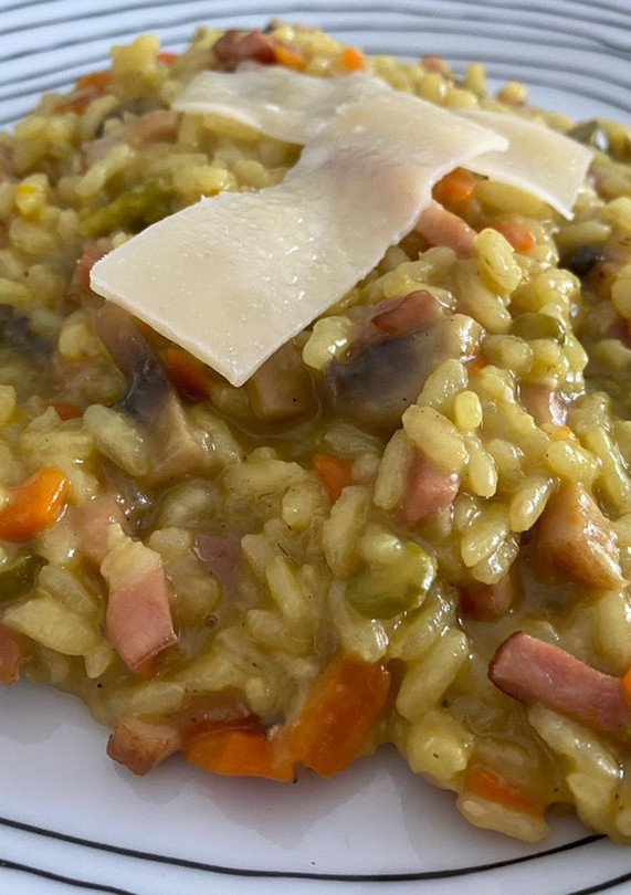 Una foto de Risotto de champiñones más tres colores