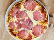 Une photo de quiche bacon