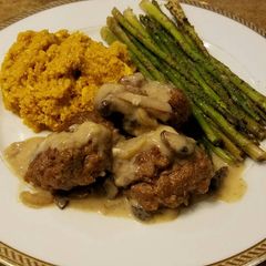 A picture of Mushroom Sauce.