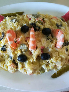 Una foto de Ensaladilla de marisco