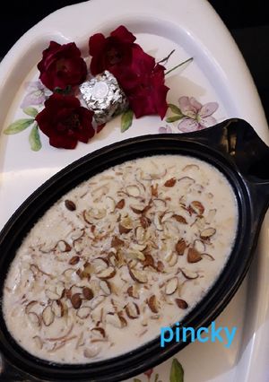 A picture of Meethi sewai.