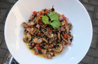 Anti Ribet, Buat Oseng jamur kancing pedas Anti Gagal