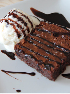 Una foto de Brownie jugoso