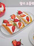 Strawberry Omelette Bbang - Korean Omelette Cake