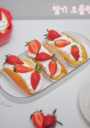 Foto resep Strawberry Omelette Bbang - Korean Omelette Cake