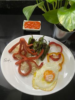 Una foto de Arroz andaluz a la cubana