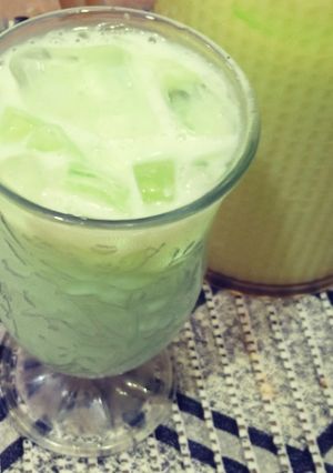 A picture of Ice cream soda.