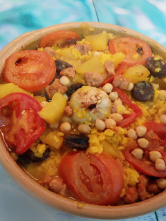 Una foto de Arroz al horno con lo que había por casa 🥘