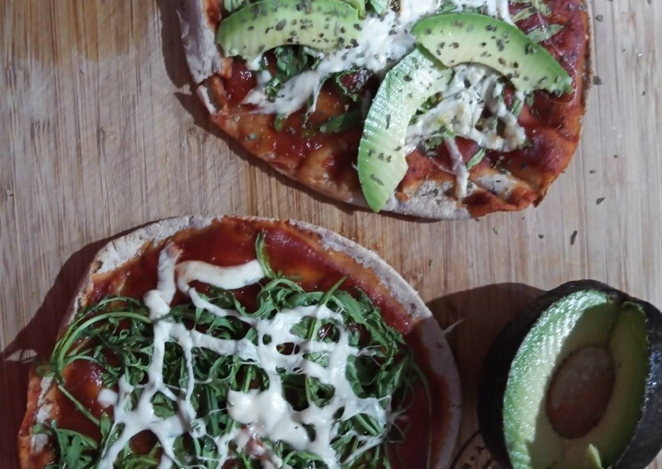 Pizzeta de arúgulas 🥘🥑