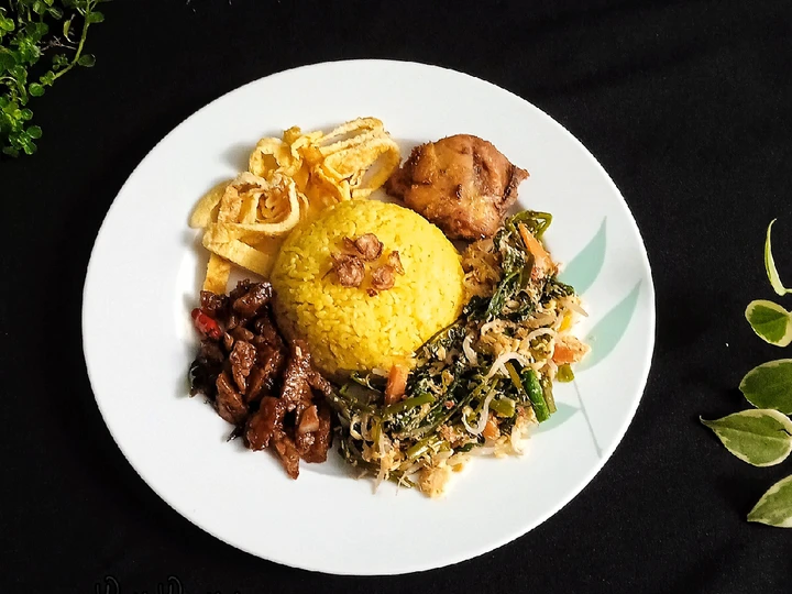 Langkah Gampang Menyiapkan Resep  Nasi Kuning Super Praktis yang Menggugah Selera, Enak