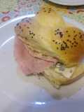 Sándwich de pan jalá