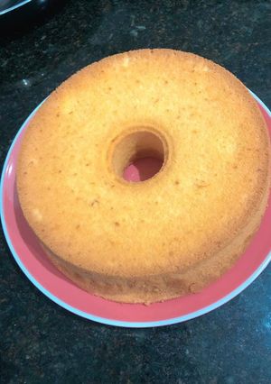 A picture of Orange chiffon cake.