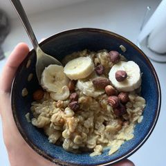 Peanut Butter Oatmeal A picture of Peanut Butter Oatmeal.