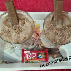 A picture of KitKat shake.