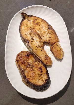 A picture of Fried Salmon.