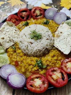 દાલફ્રાય અને જીરા રાઈસ (Dal Fry Jeera Rice Recipe In Gujarati) રેસીપી મુખ્ય ફોટો