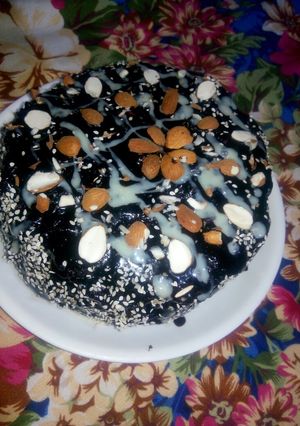 A picture of Chocolate topping cake.