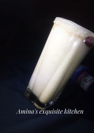 Date and coconut smoothie ainihin hoton girkin